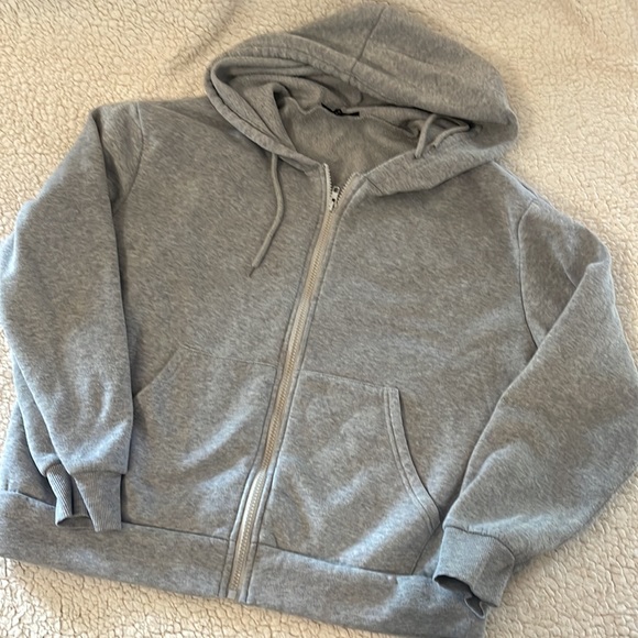 Shein sweatshirt lot. Size small. - Picture 5 of 7